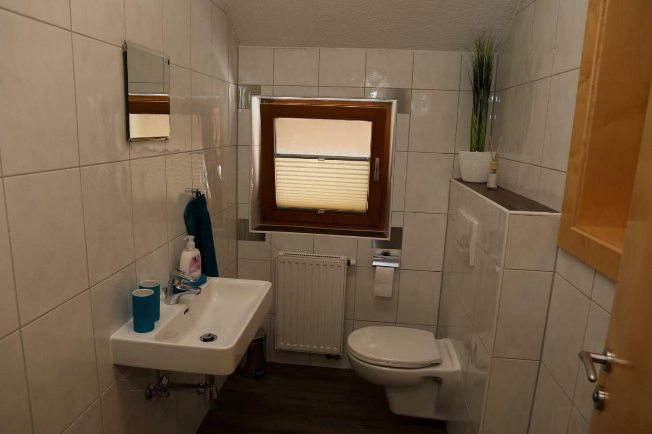 ניוסטיפט אים סטובאיטל Haus Schoenblick מראה חיצוני תמונה